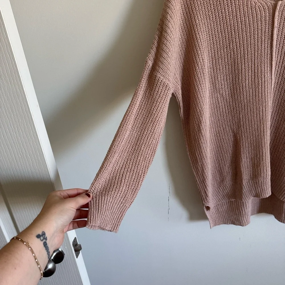 Lulus tan Open Knit Oversized V-Neck Sweater size Small